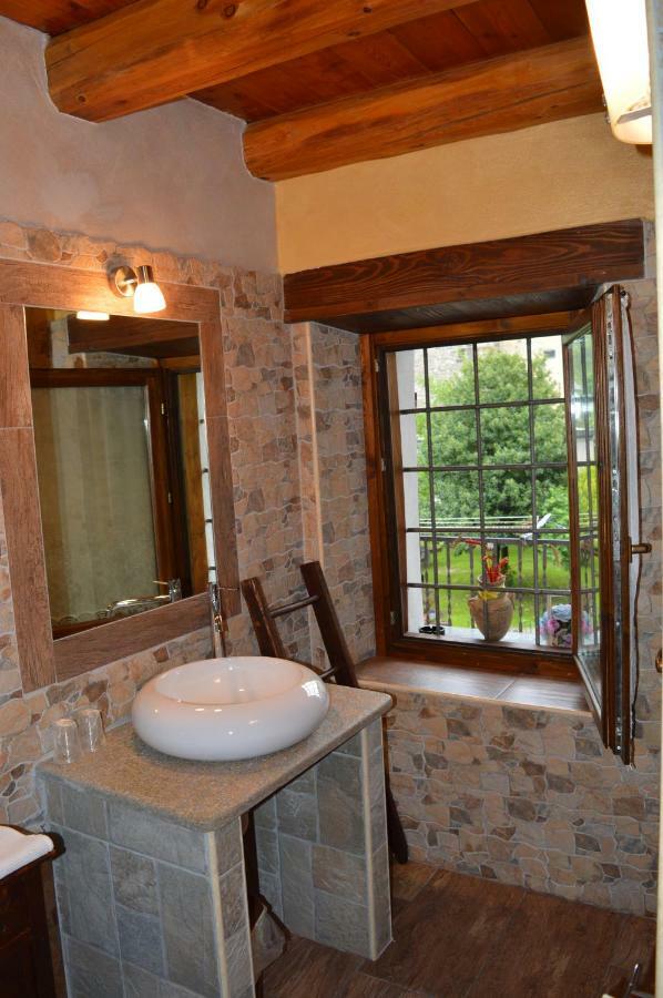 La Slitta Bed & Breakfast Roure Turin Bagian luar foto